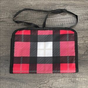 ThirtyOne Buffalo Plaid Travel Organizer